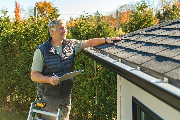 Professional Roofing technician working in Lucerne, CA